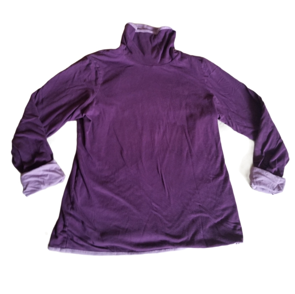 🌻 3/$17 L.L. Bean Duo Colored Grape Turtleneck